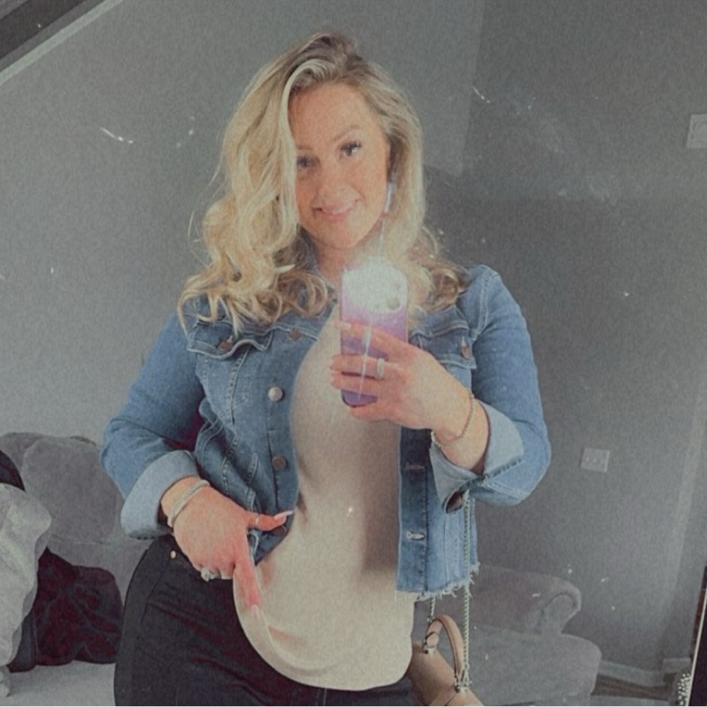 Meet your Posher, Hannah